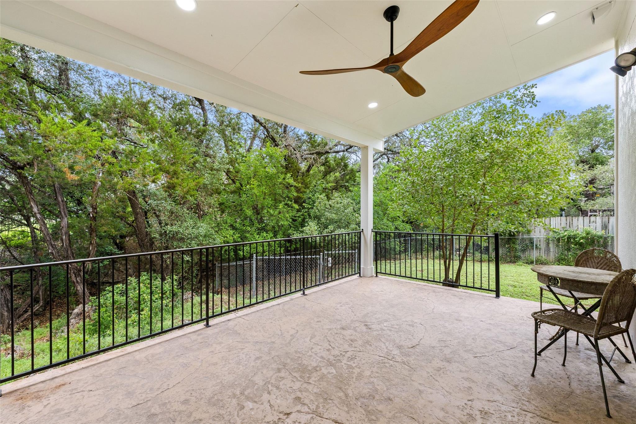 1301 S Quinlan Park RD