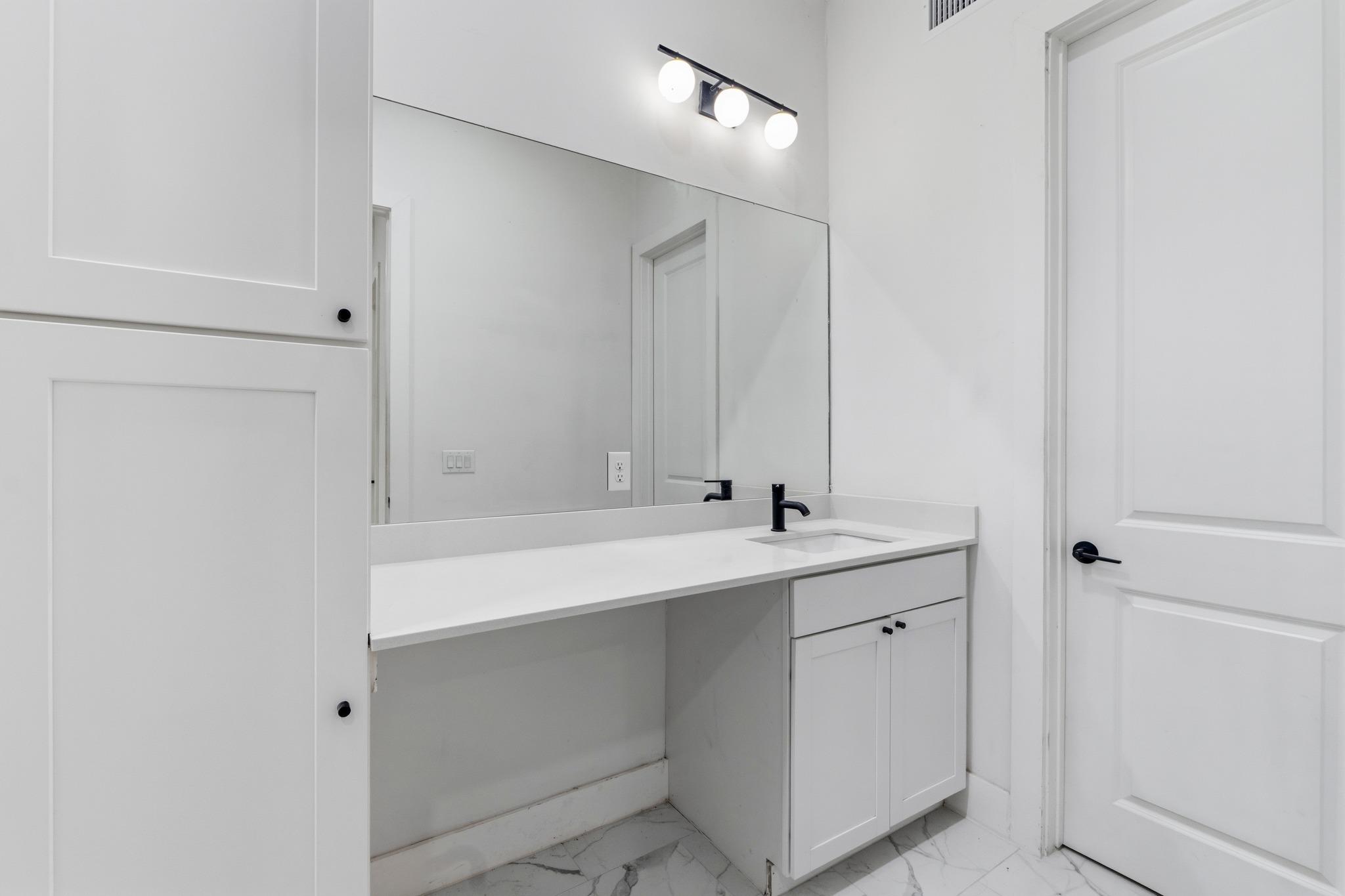 5010 Baker ST