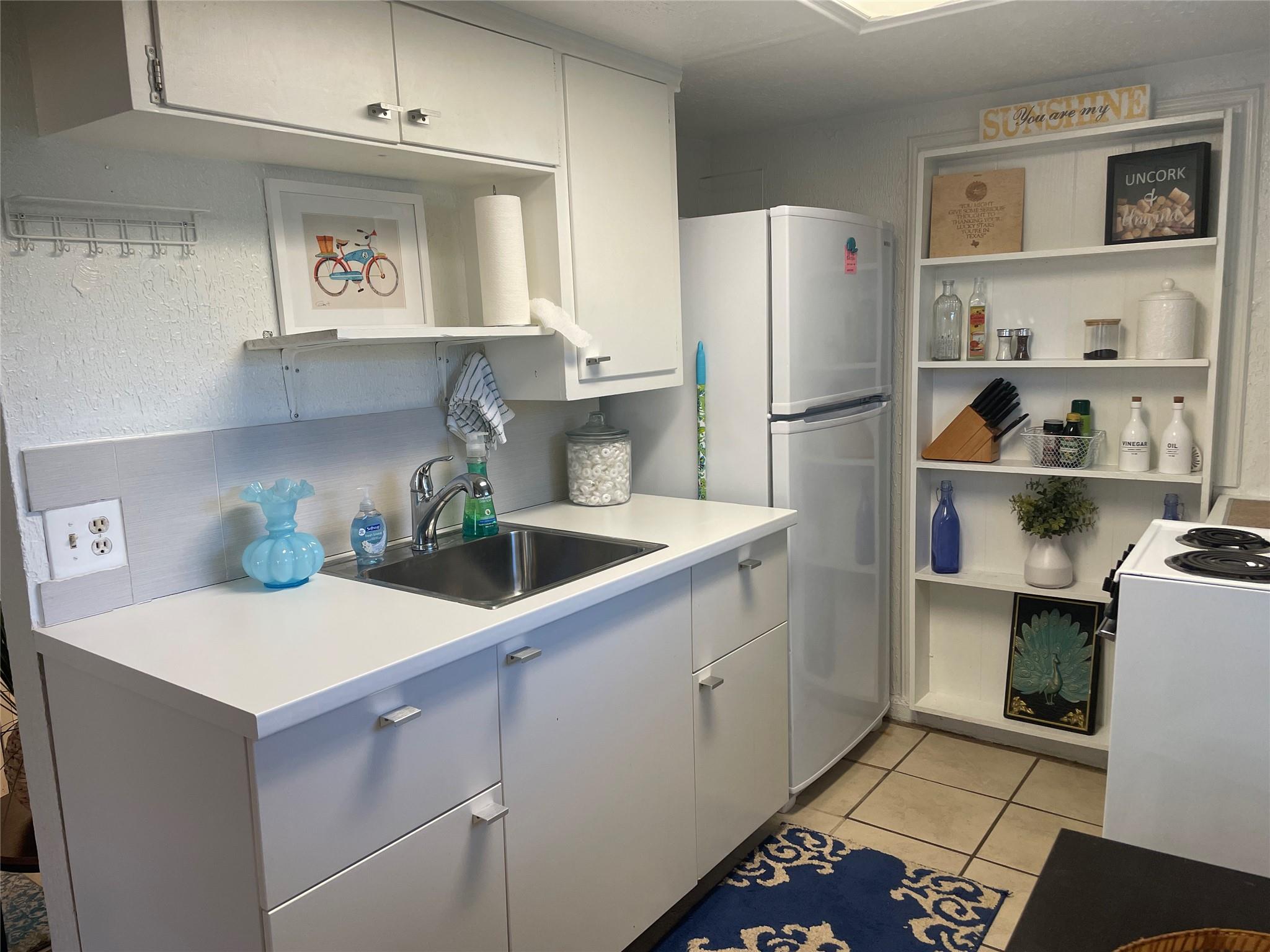 401 W Live Oak St
