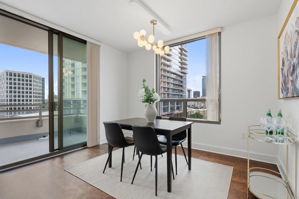300 Bowie ST # 1101