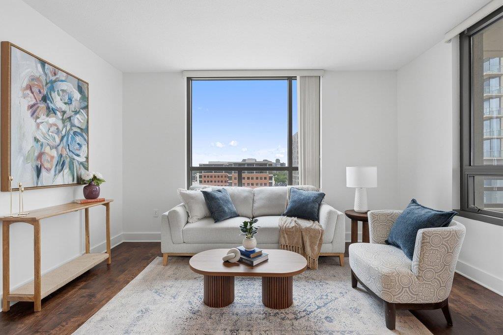300 Bowie ST # 1101