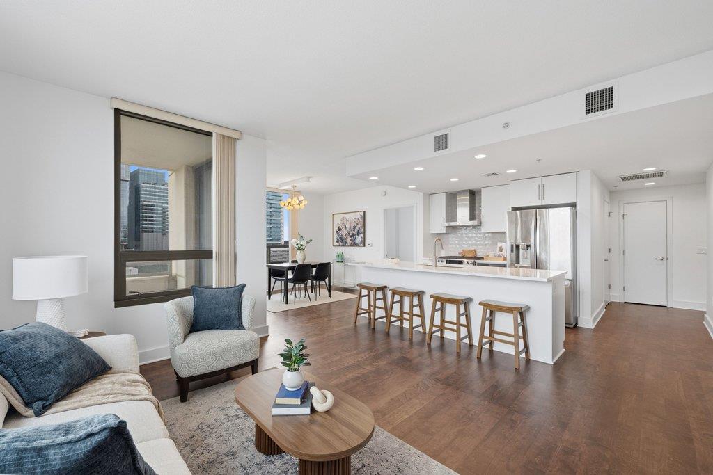 300 Bowie ST # 1101