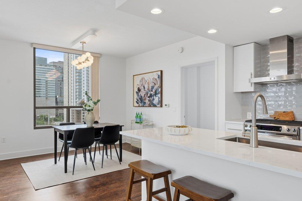 300 Bowie ST # 1101