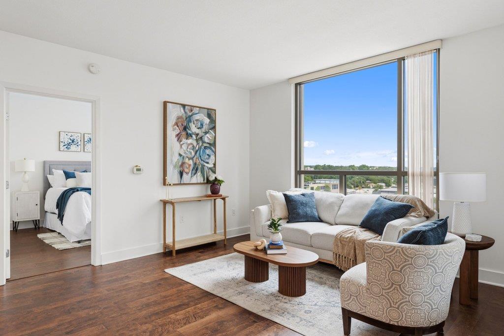 300 Bowie ST # 1101