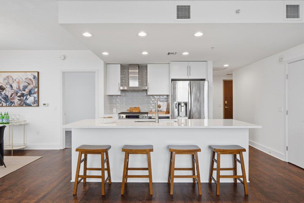 300 Bowie ST # 1101