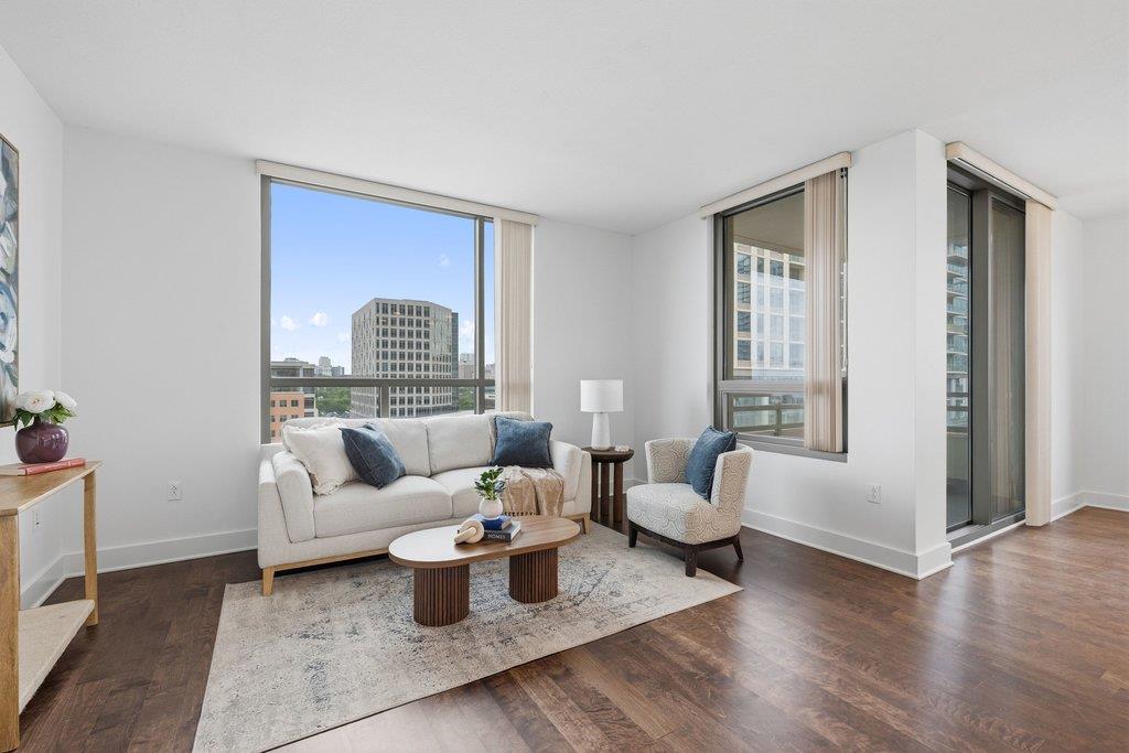 300 Bowie ST # 1101