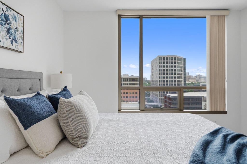 300 Bowie ST # 1101
