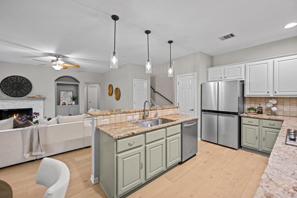 2823 Lantana Ridge DR