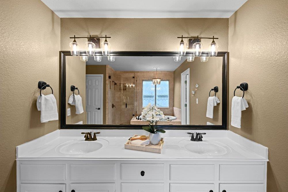 2823 Lantana Ridge DR
