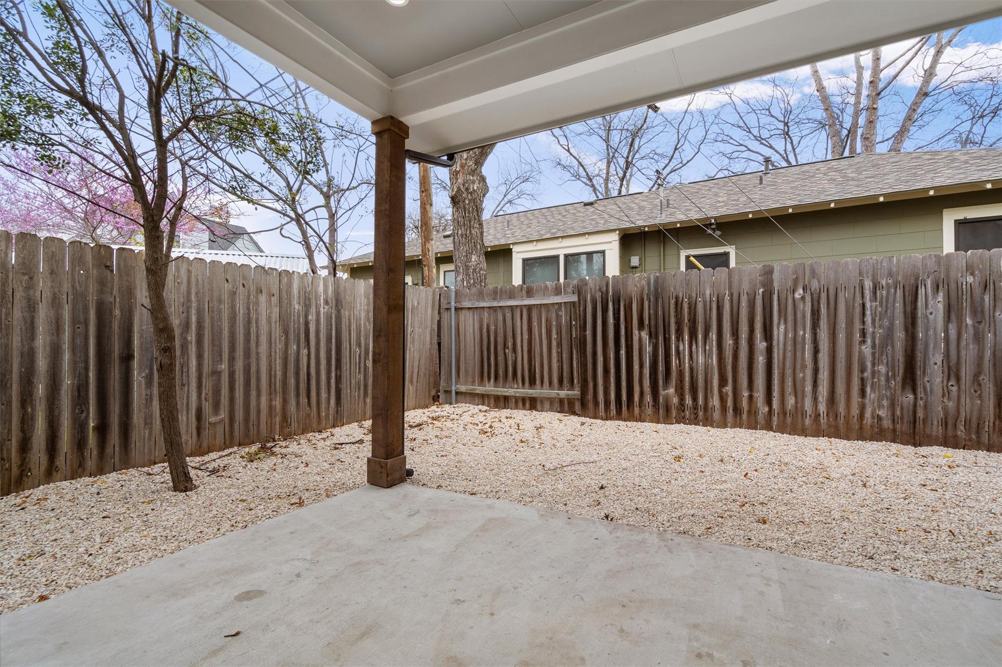 5200 Grover Ave