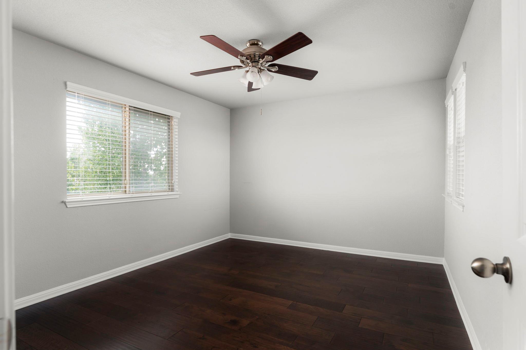 105 W Highfield ST