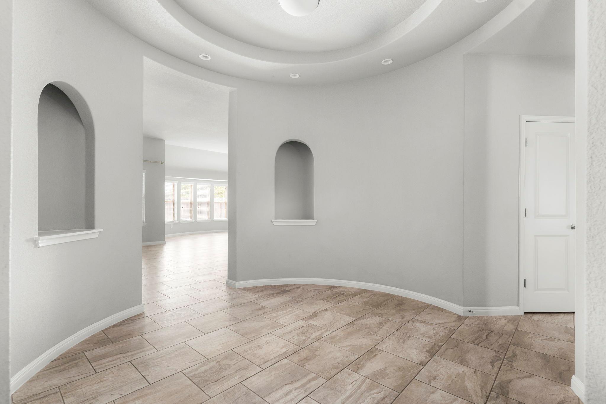 105 W Highfield ST