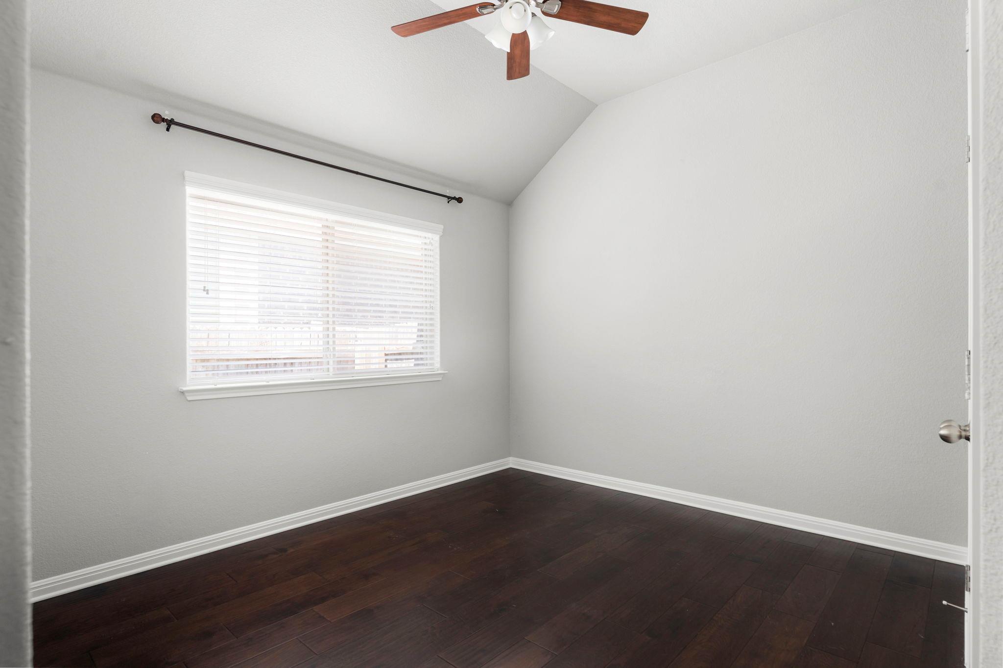 105 W Highfield ST