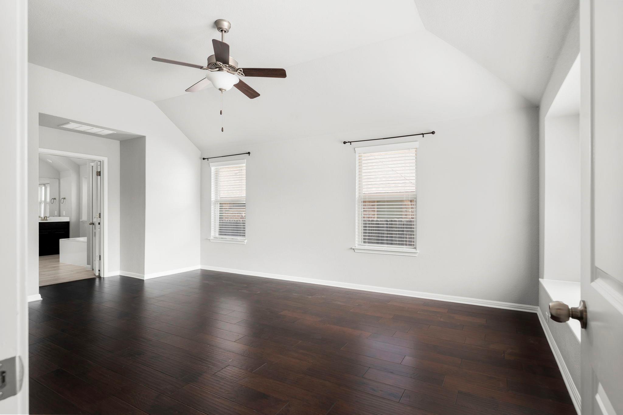 105 W Highfield ST
