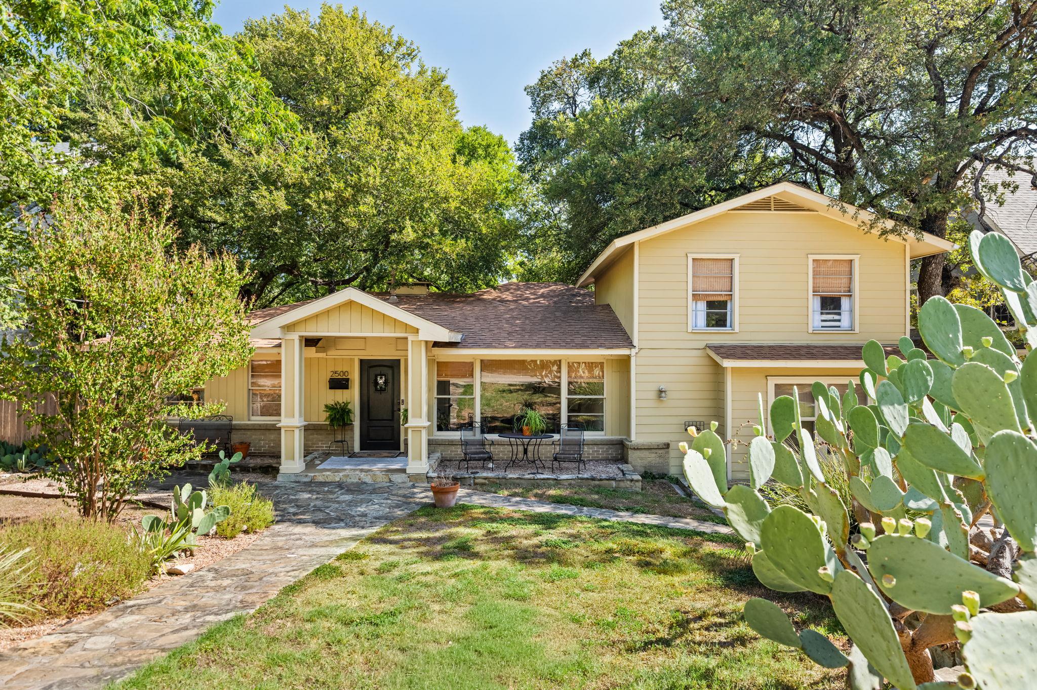2500 W 12th ST