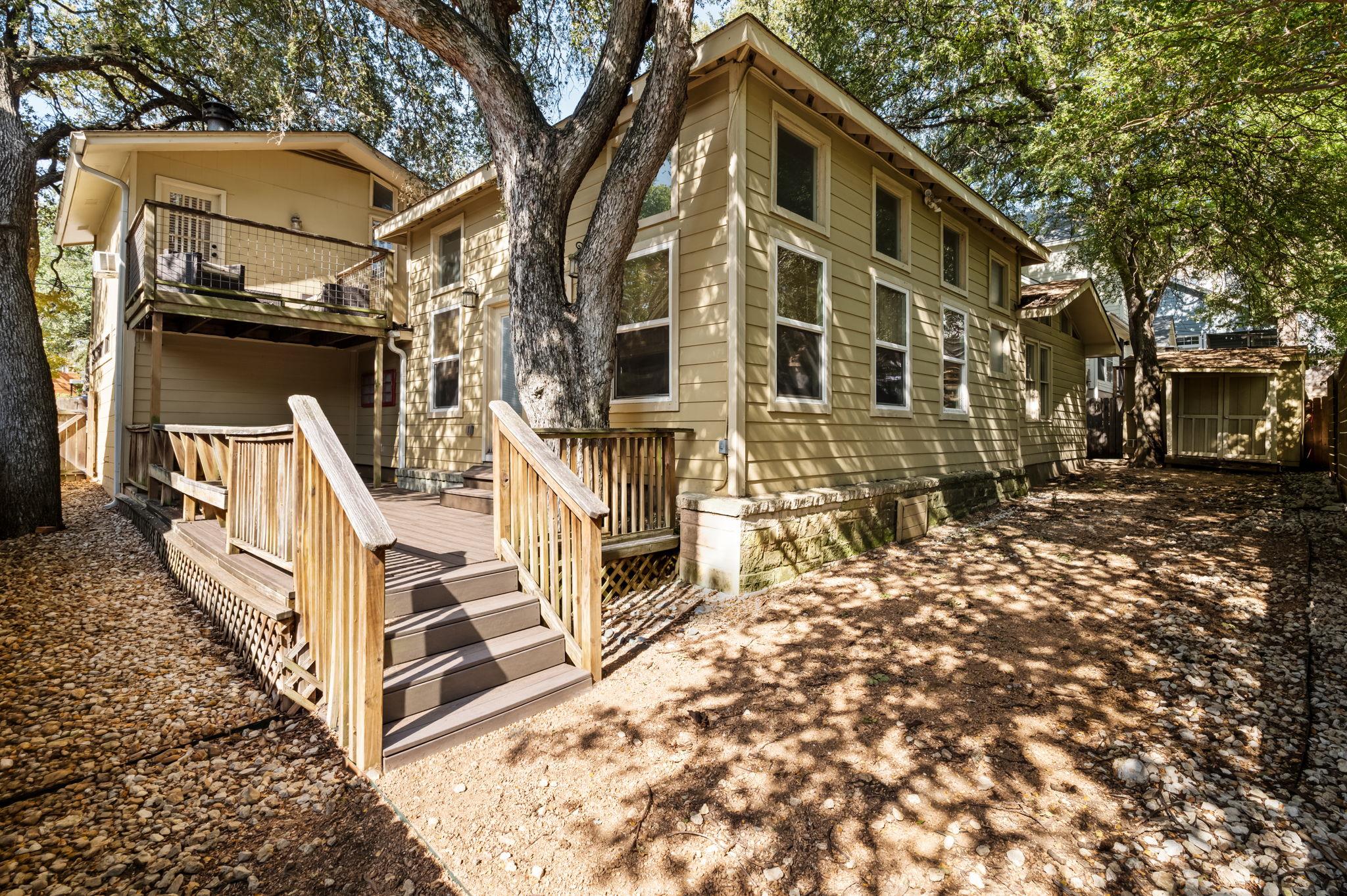 2500 W 12th ST