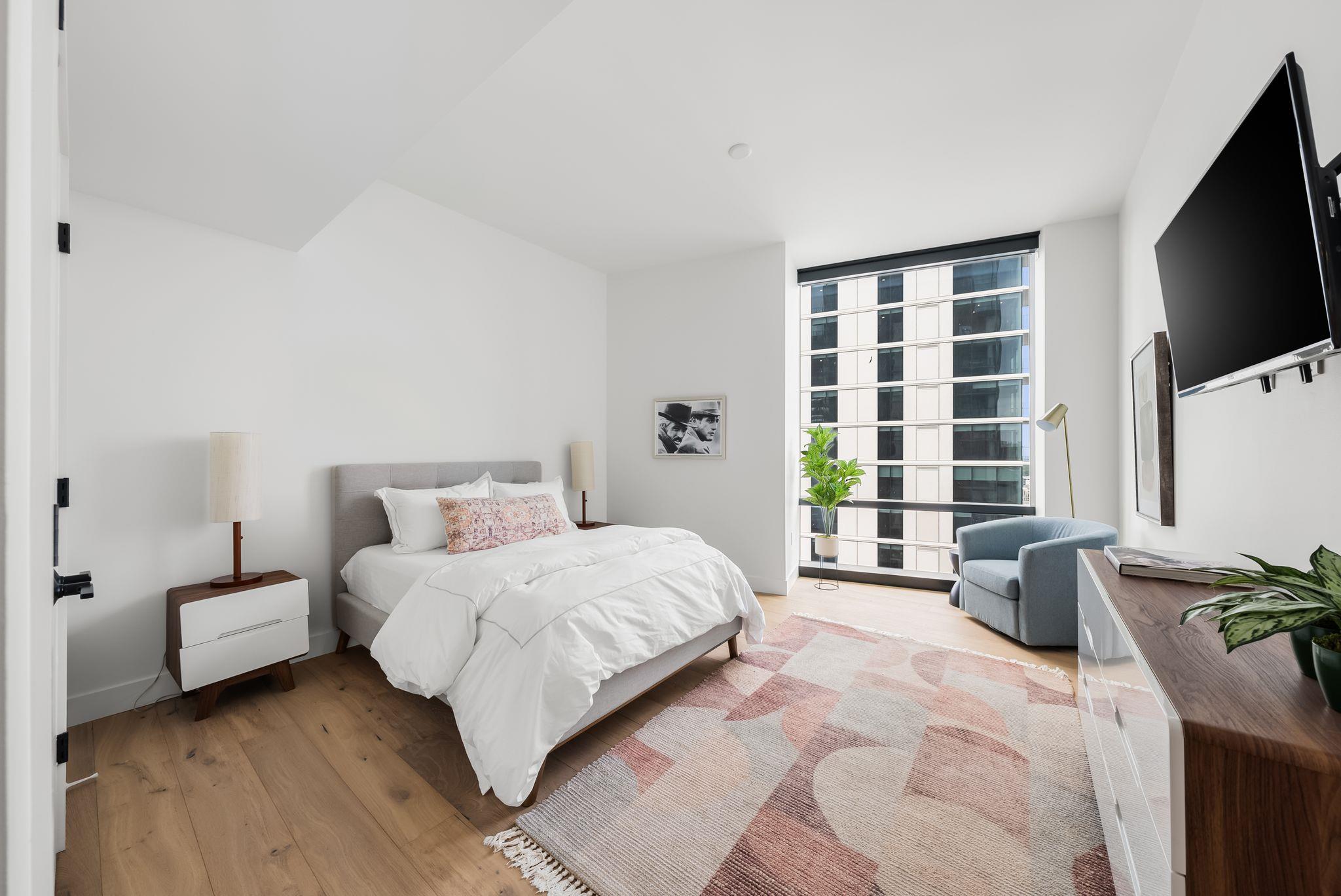 70 RAINEY ST # 2606
