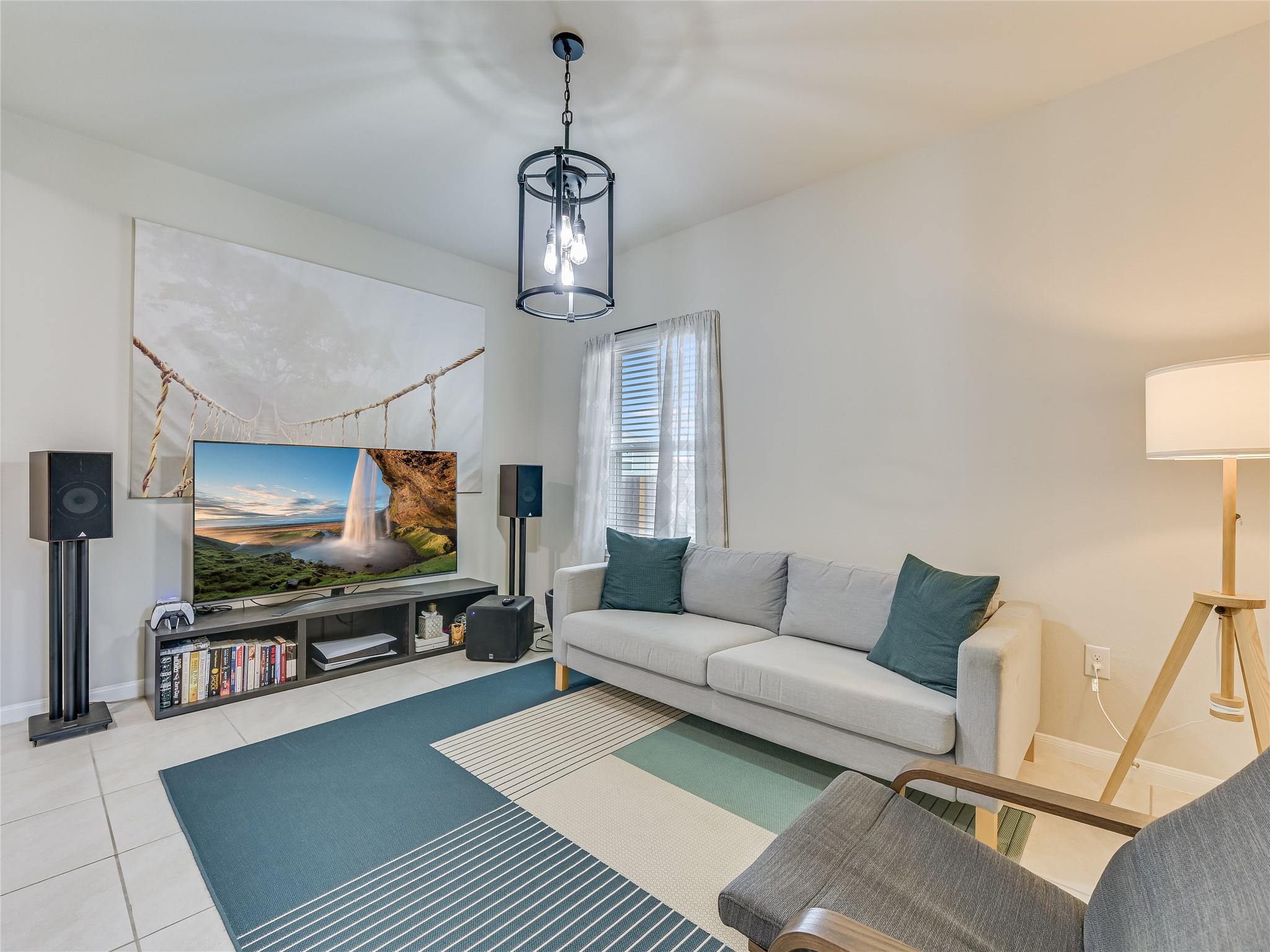 6712 Bishop PASS
