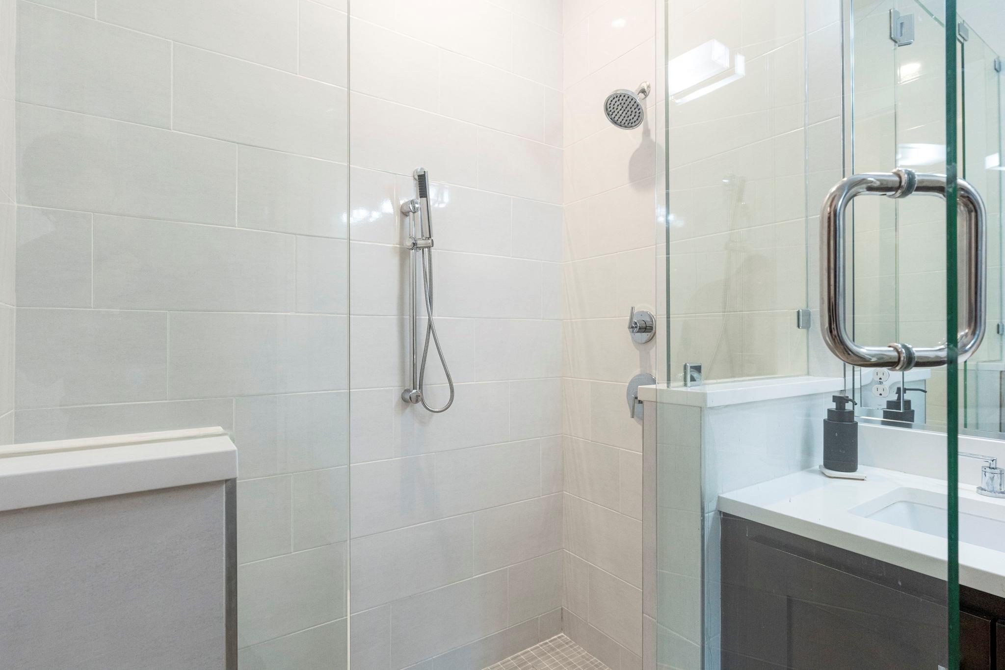 2103 Greenwood Ave # B Unit: Building 1, Unit B