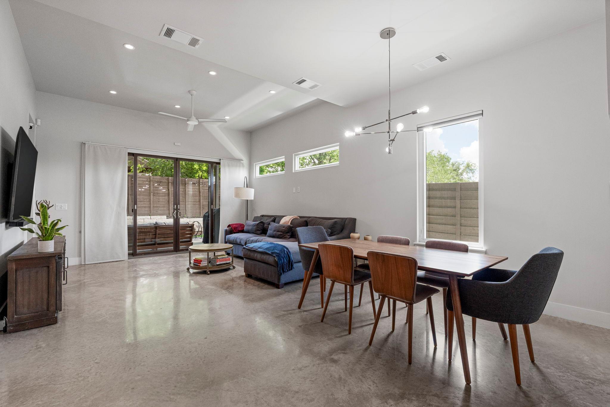 2103 Greenwood Ave # B Unit: Building 1, Unit B