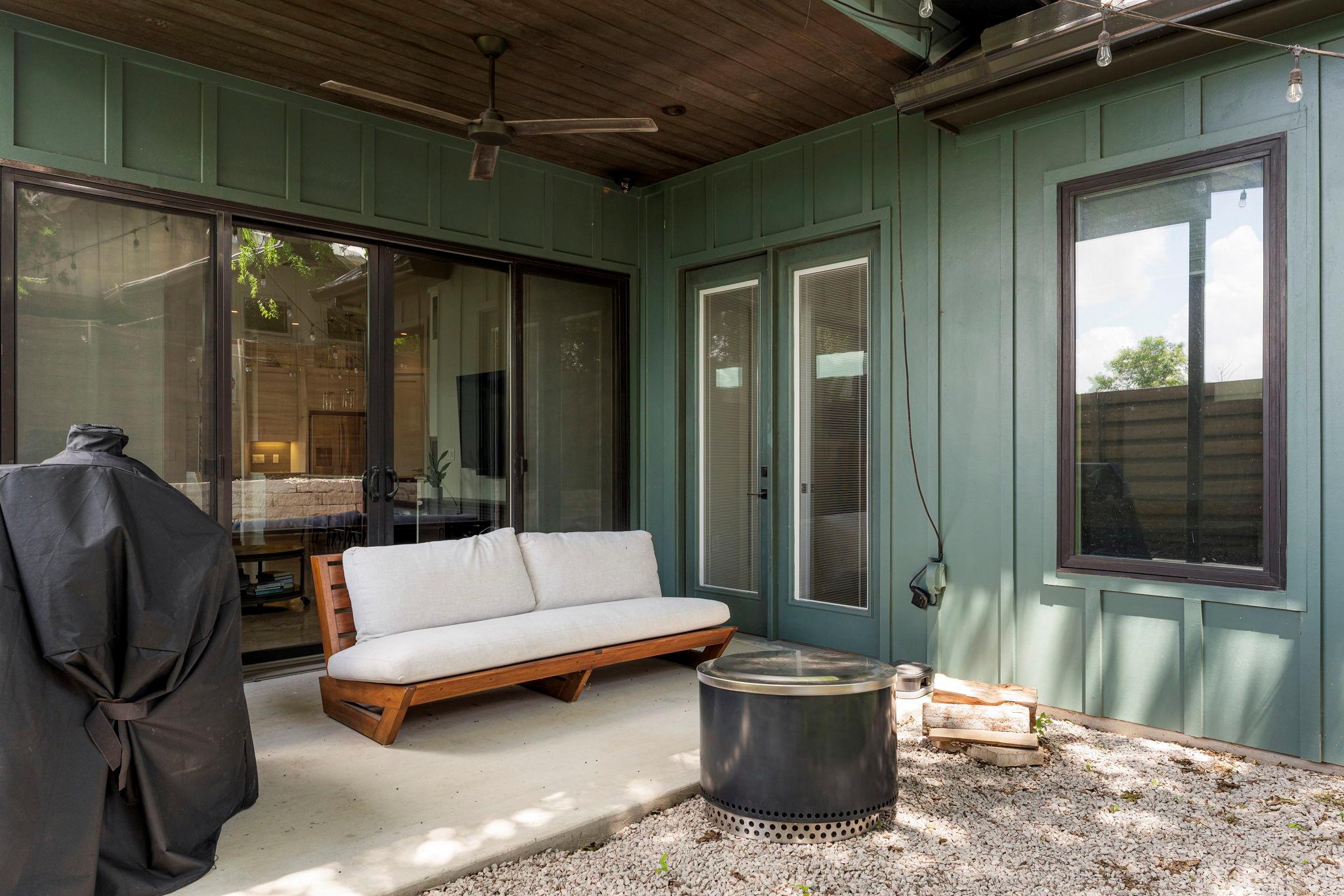 2103 Greenwood Ave # B Unit: Building 1, Unit B