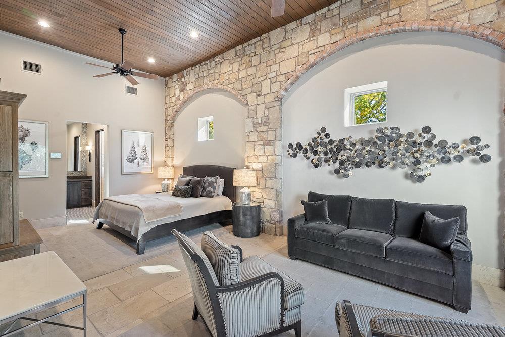 14423 Ridgetop TER
