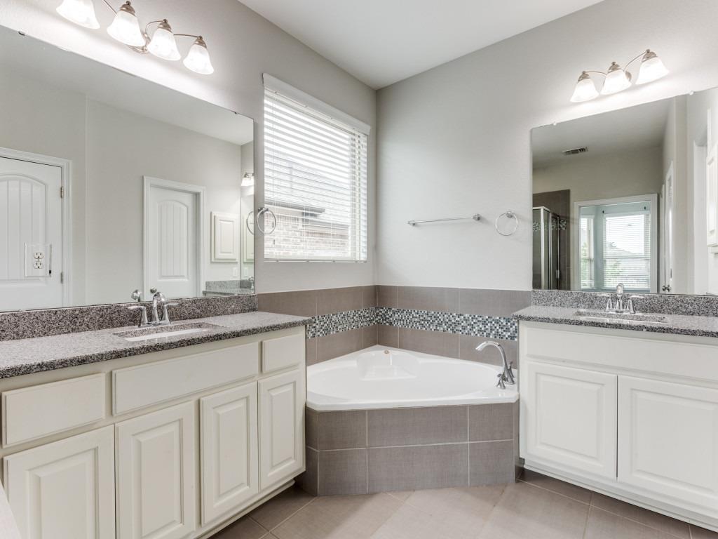 236 Blue Waterleaf LN