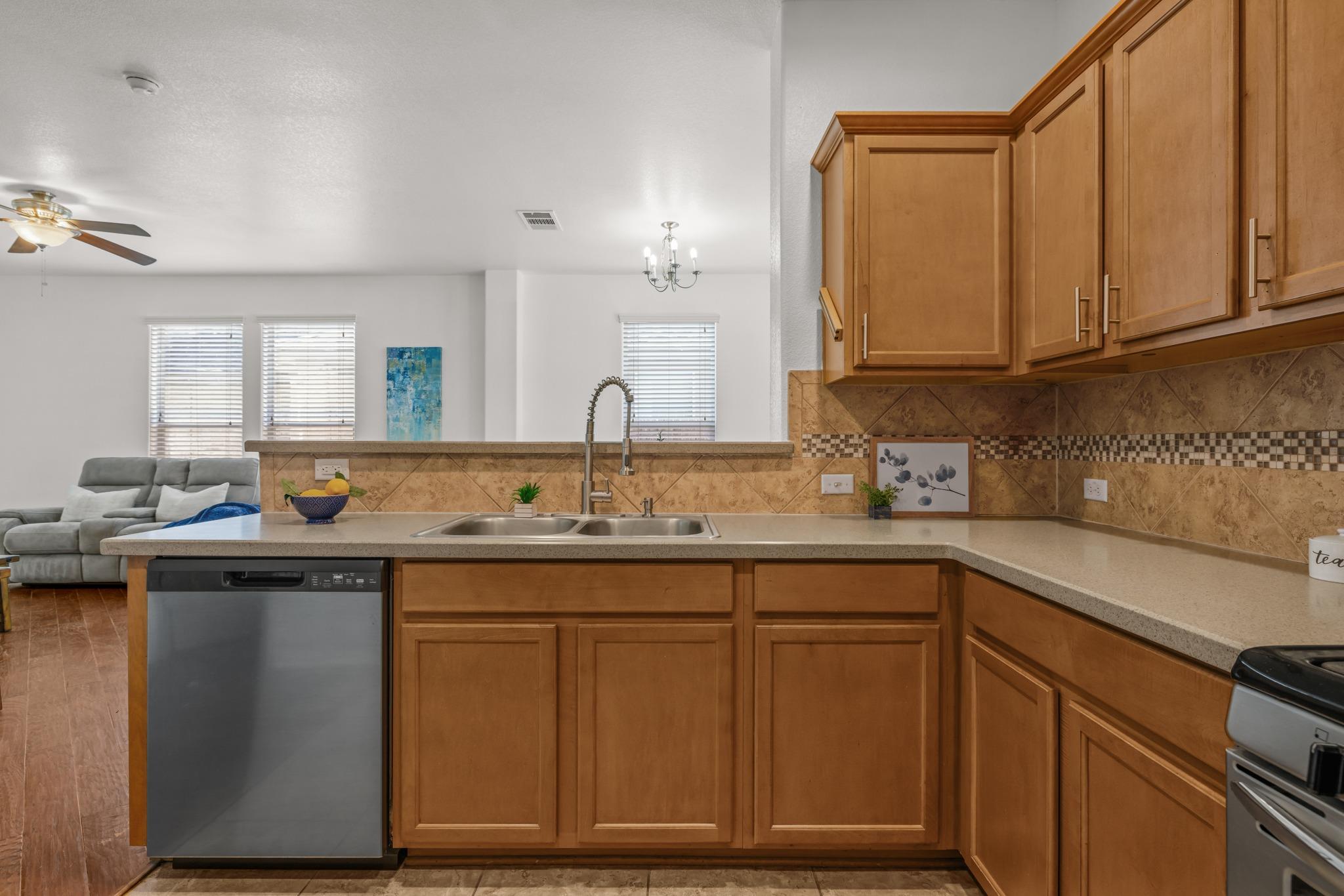 3206 Barksdale DR