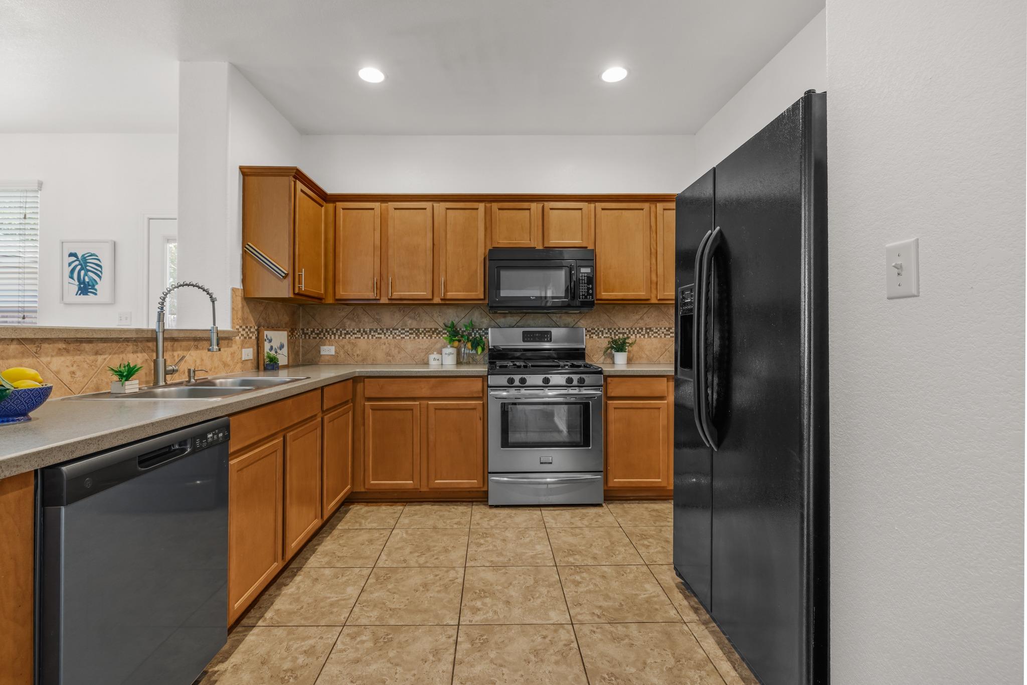 3206 Barksdale DR