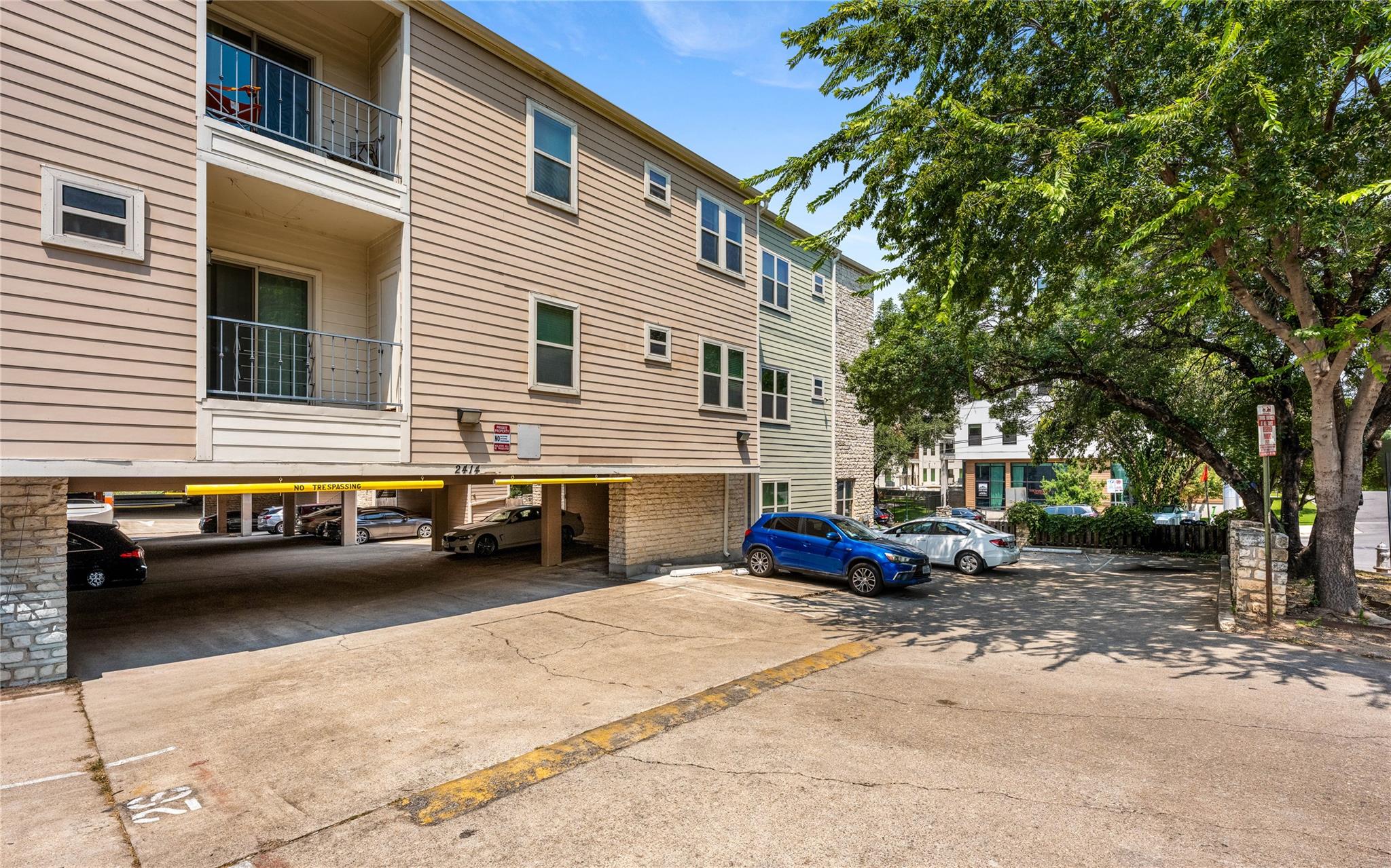 2414 Longview ST # 202