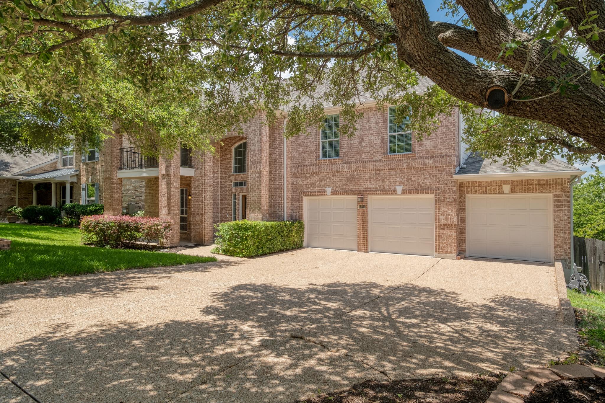 8311 Lofty LN