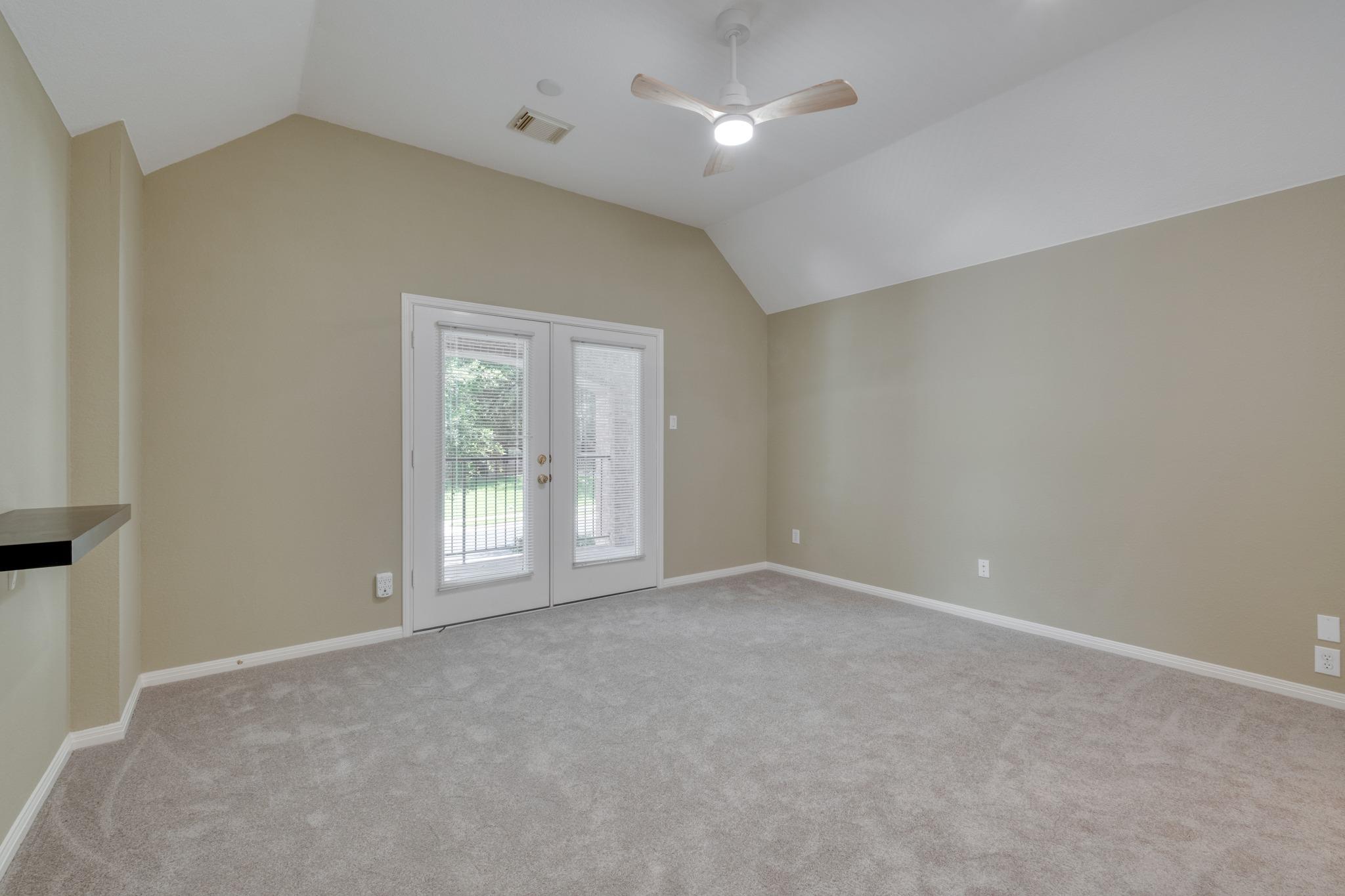 8311 Lofty LN