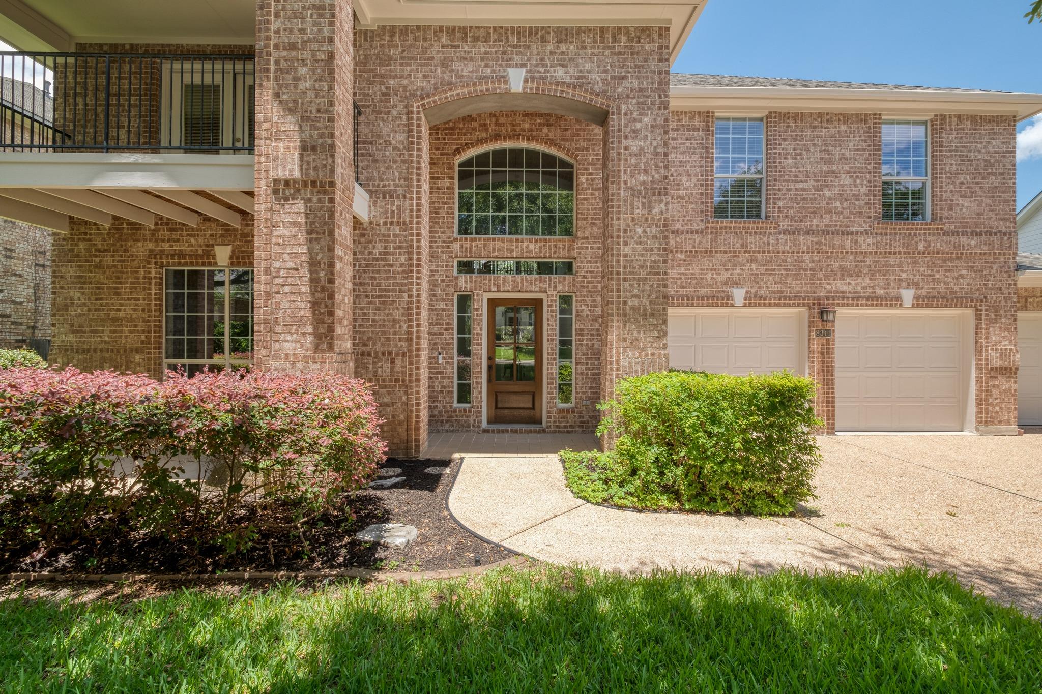 8311 Lofty LN