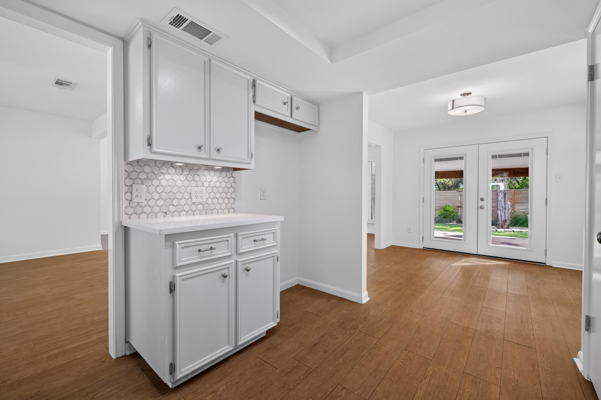 1317 Wilson Heights DR