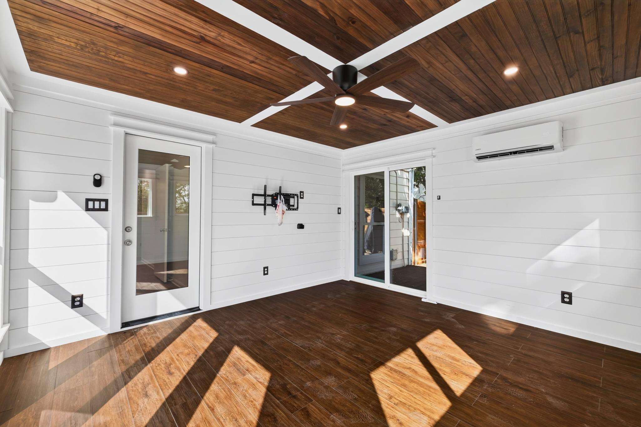 1317 Wilson Heights DR