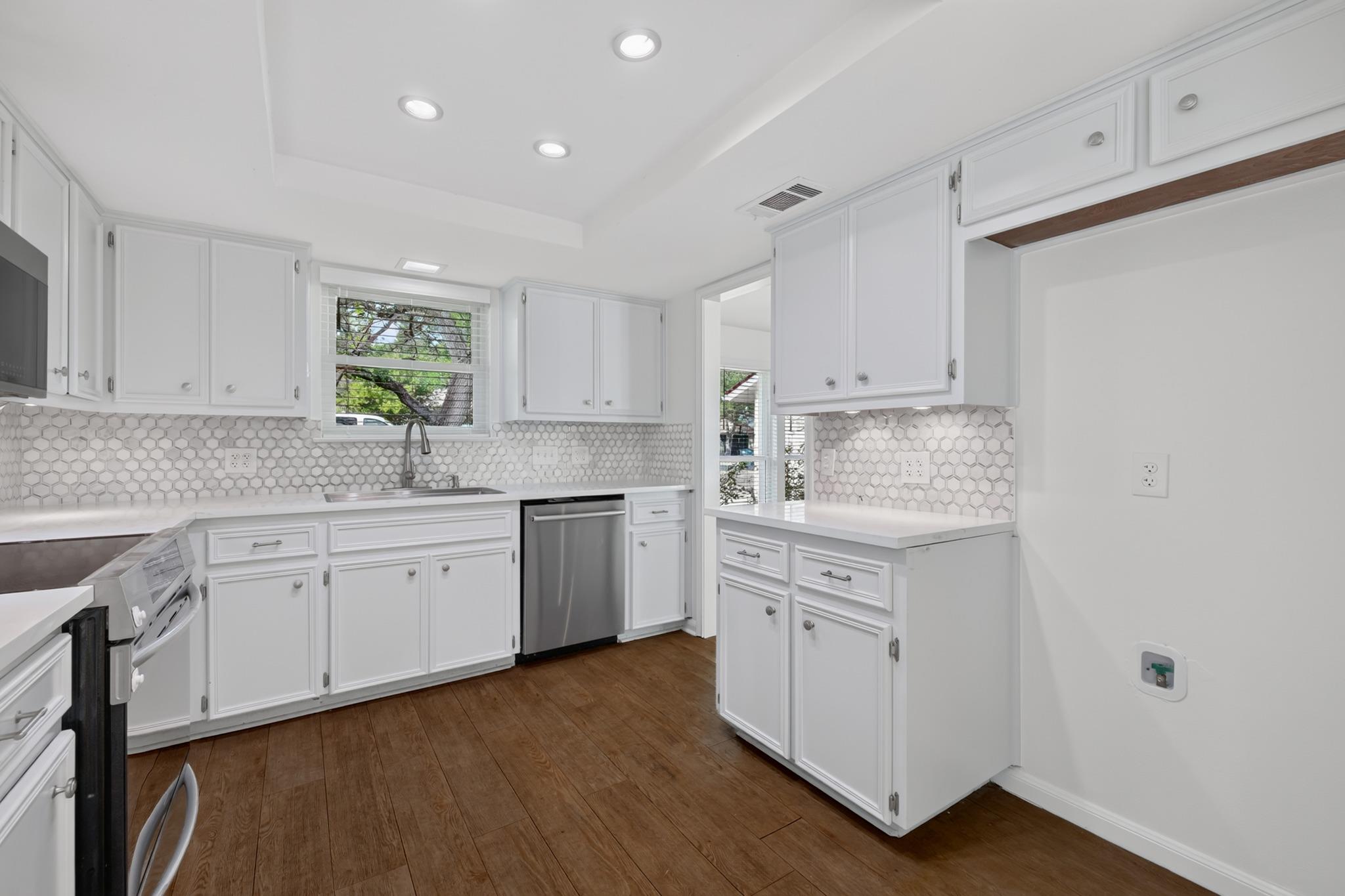 1317 Wilson Heights DR