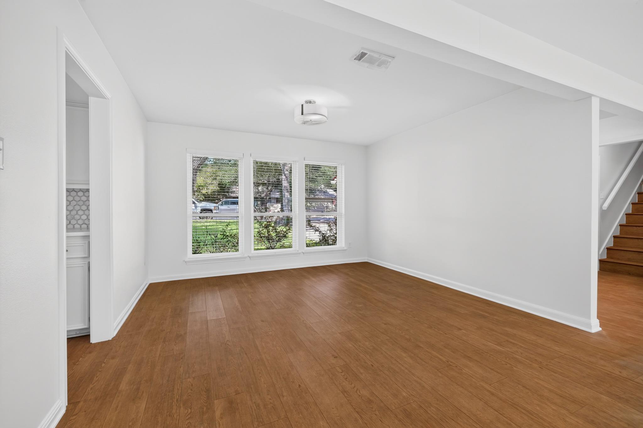 1317 Wilson Heights DR