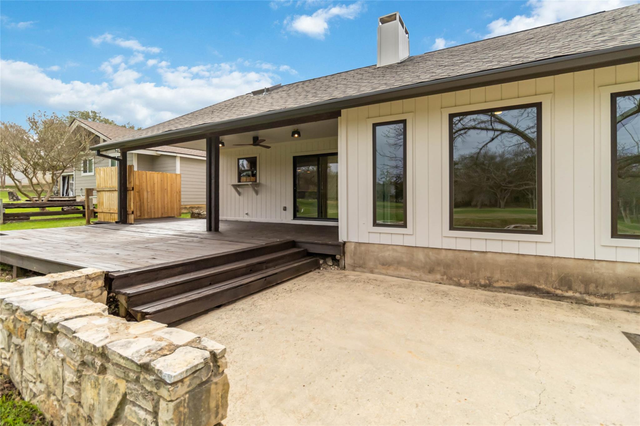 16 Country LN