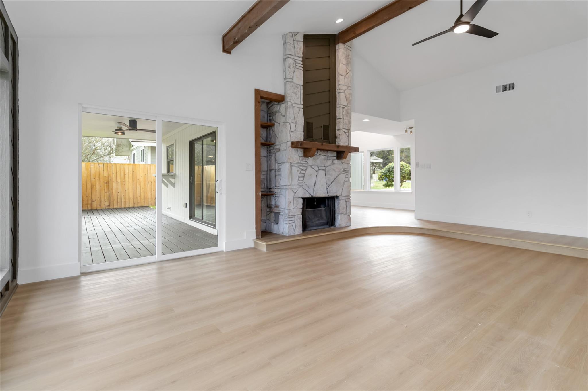 16 Country LN