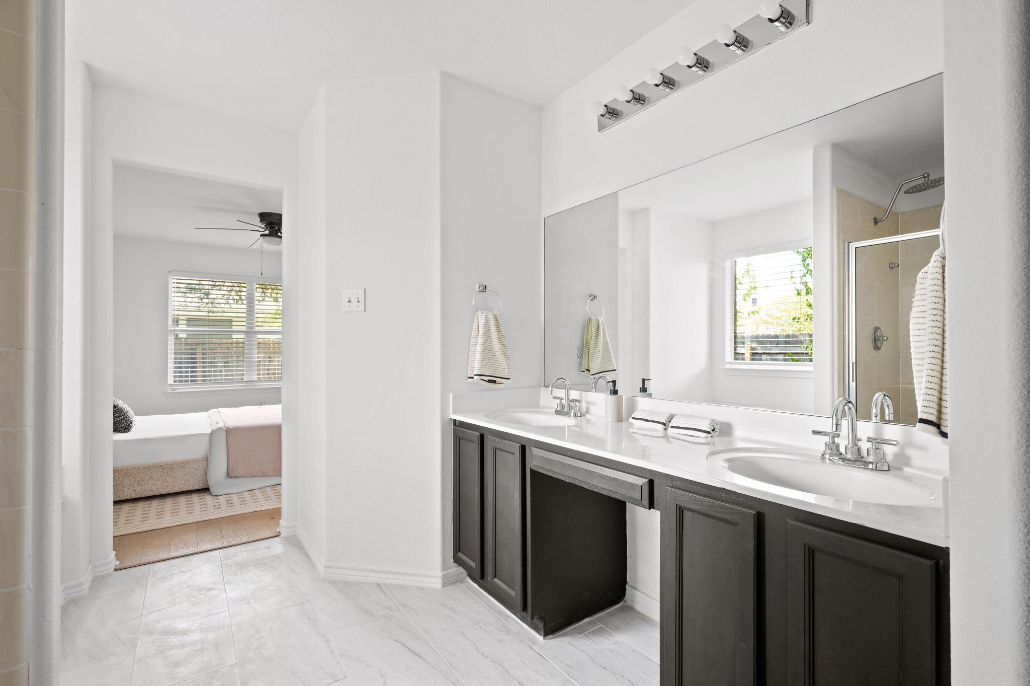 1535 Lorson LOOP