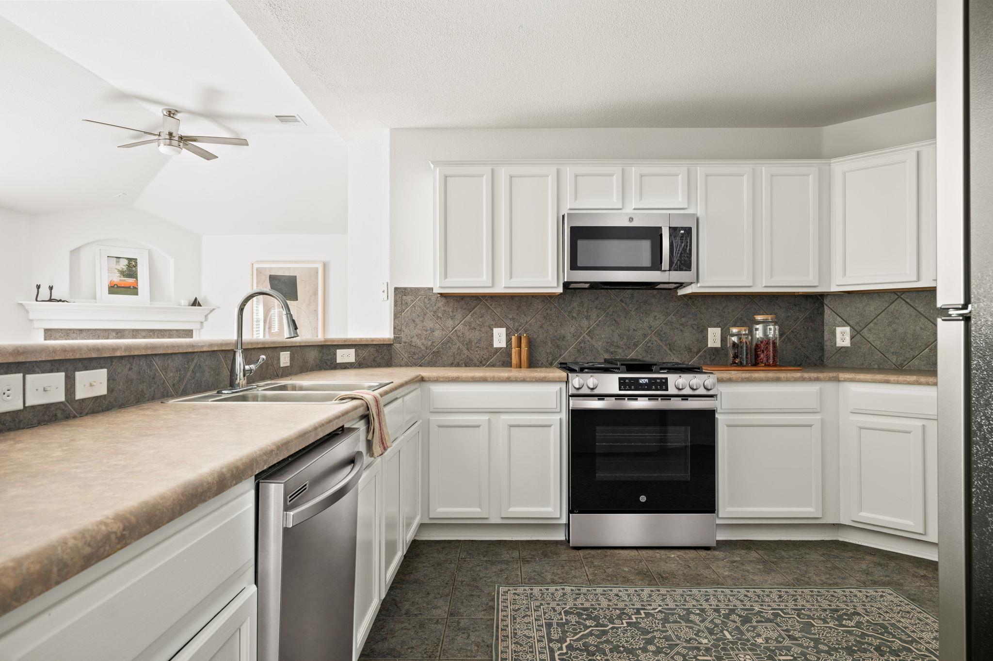 1535 Lorson LOOP