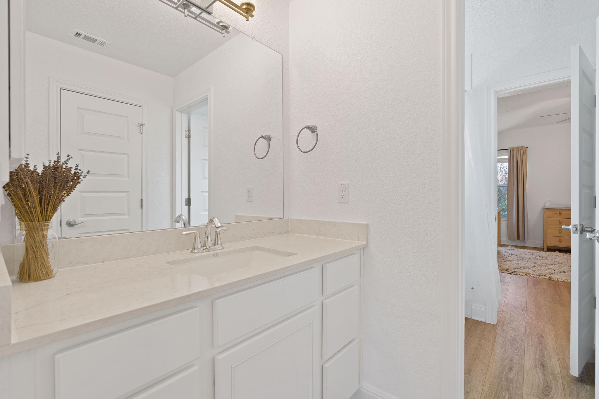 21102 Brewer LN