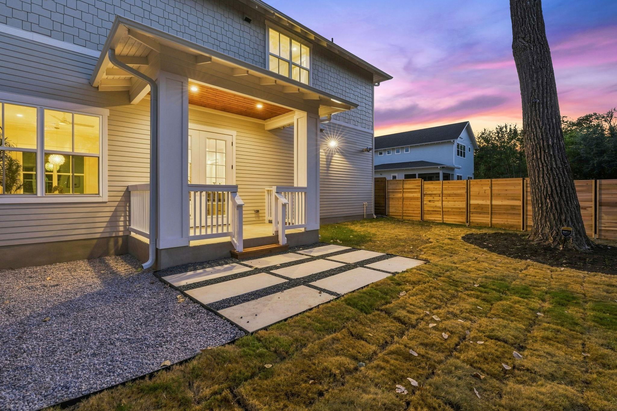 210 W Mockingbird LN # 3