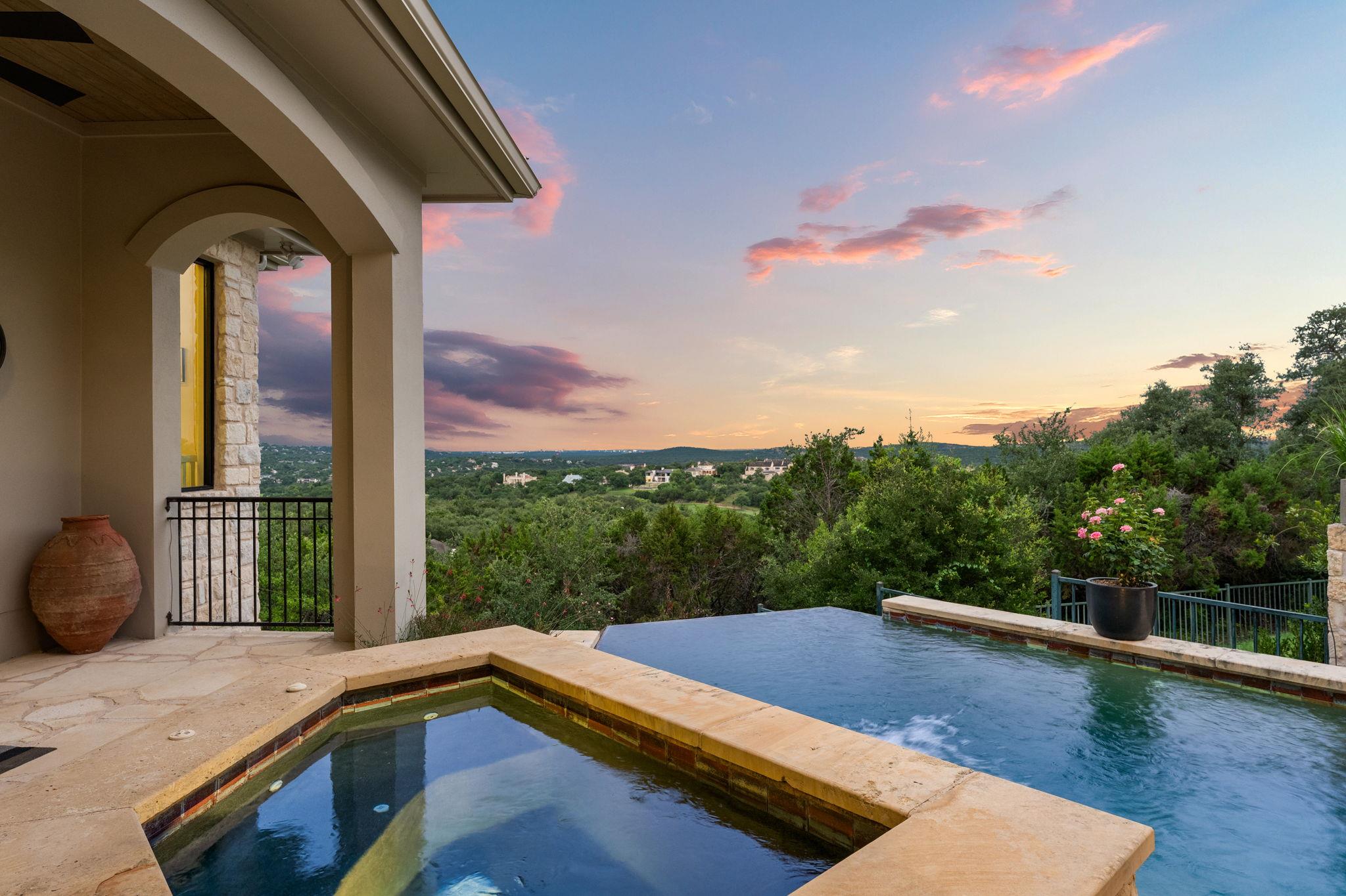 2300 Barton Creek BLVD # 8