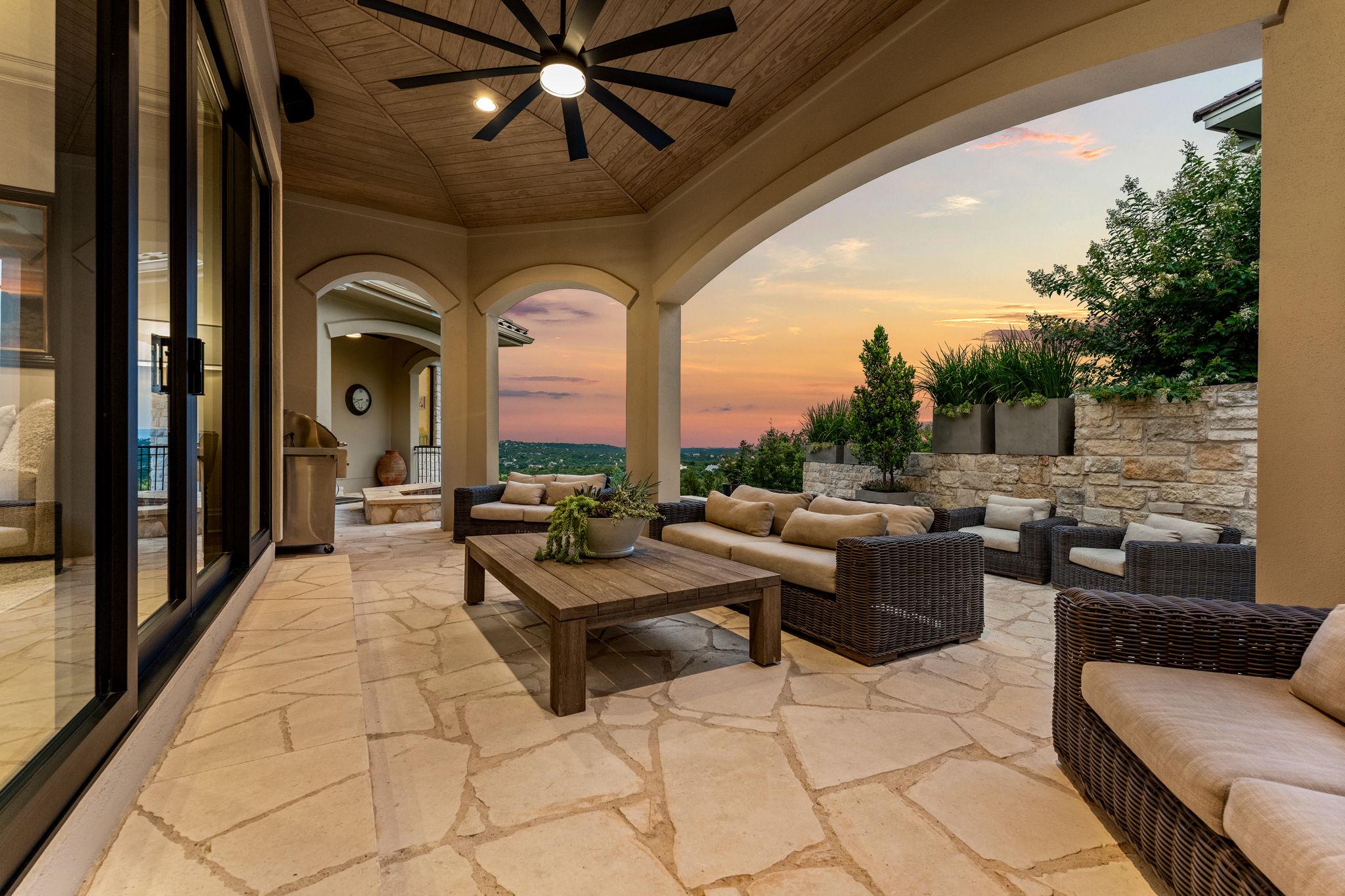2300 Barton Creek BLVD # 8