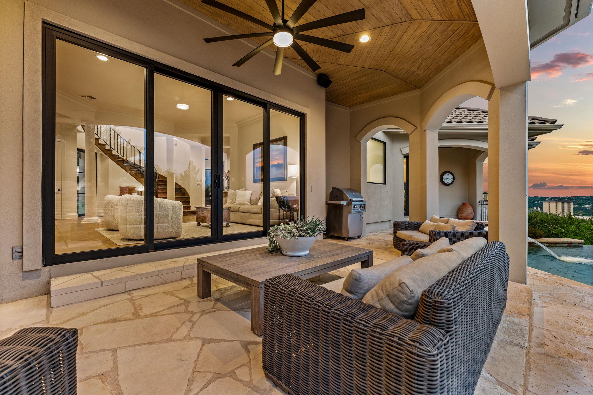 2300 Barton Creek BLVD # 8