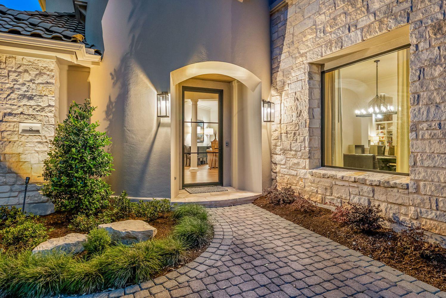 2300 Barton Creek BLVD # 8