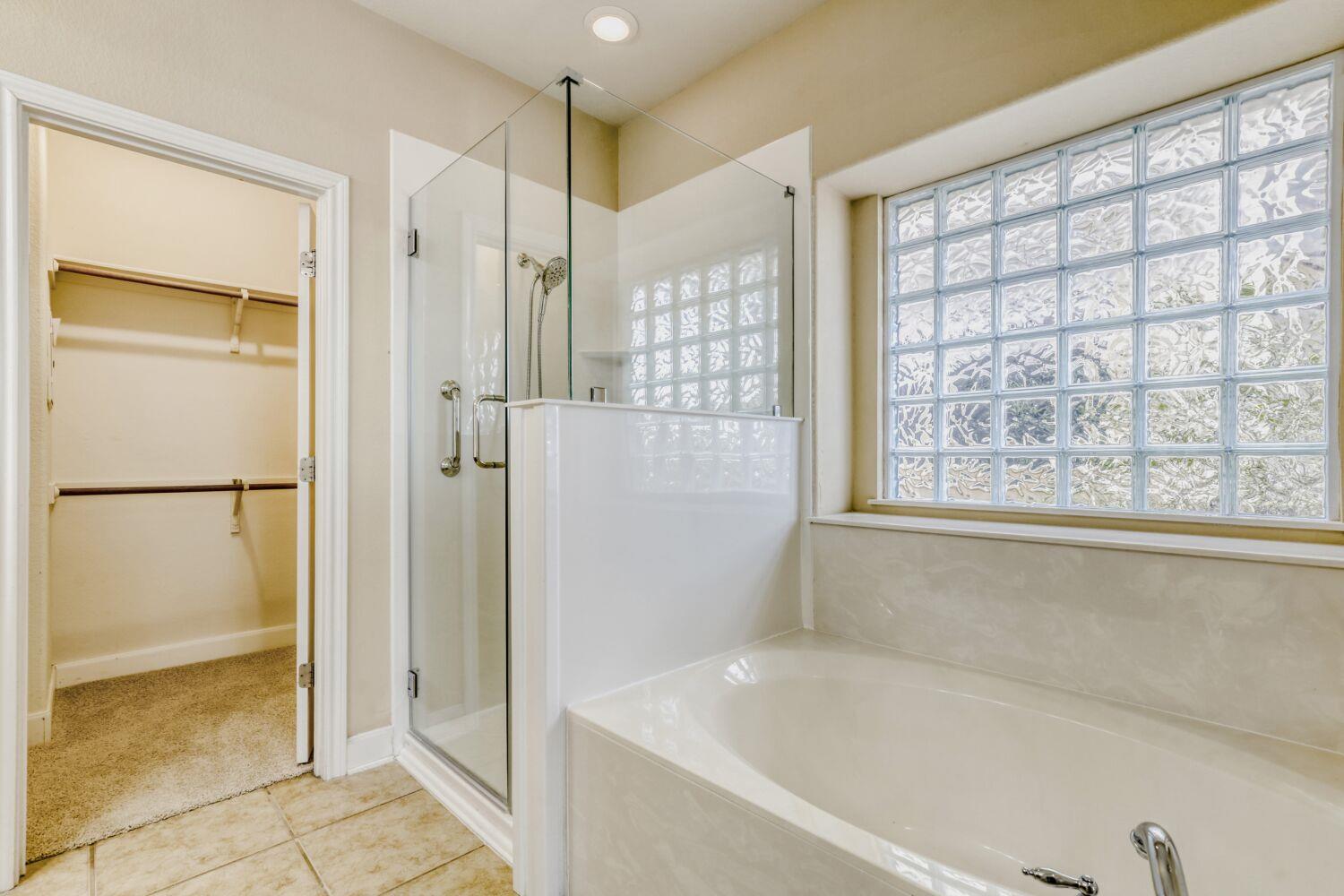 24 Stone Terrace DR