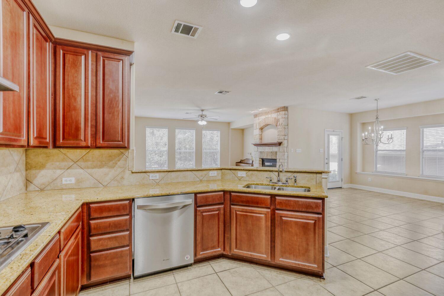 24 Stone Terrace DR