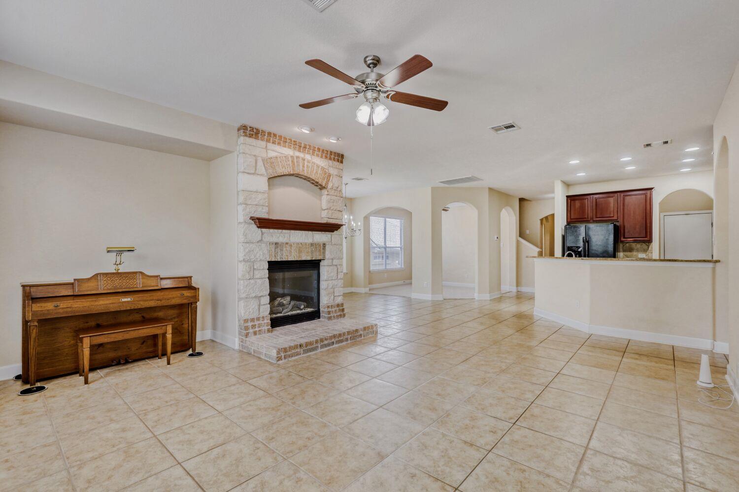 24 Stone Terrace DR